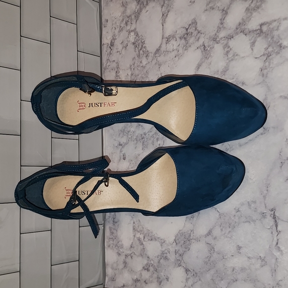 Justfab turquoise heels size 9 - Picture 4 of 4